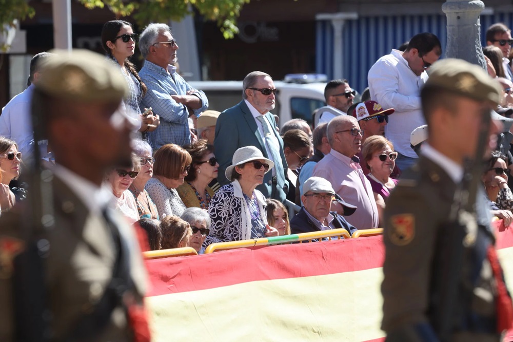 Presentación de la Jura de Bandera Civil en el Patio del Pozo de Medina del Campo. Yaiza Cobos ( REGRESAMOS )